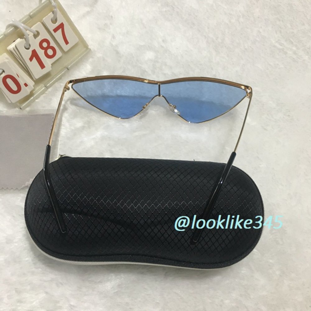 Cat Eyes Gold Frame Blue Lens Sunglasses - Picture 3 of 4